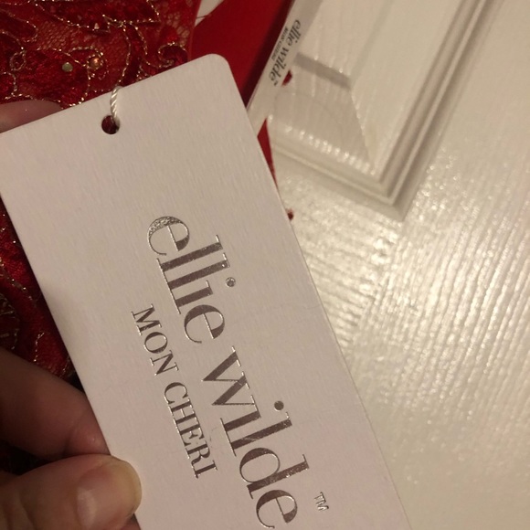 NWT Ellie Wilde size 2 red mermaid dress. - Picture 6 of 6